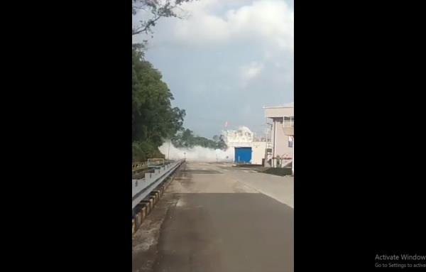 柔佛州消防部门：苯乙烯气体泄漏与破裂的储罐有关，巴西古当的泄漏已停止